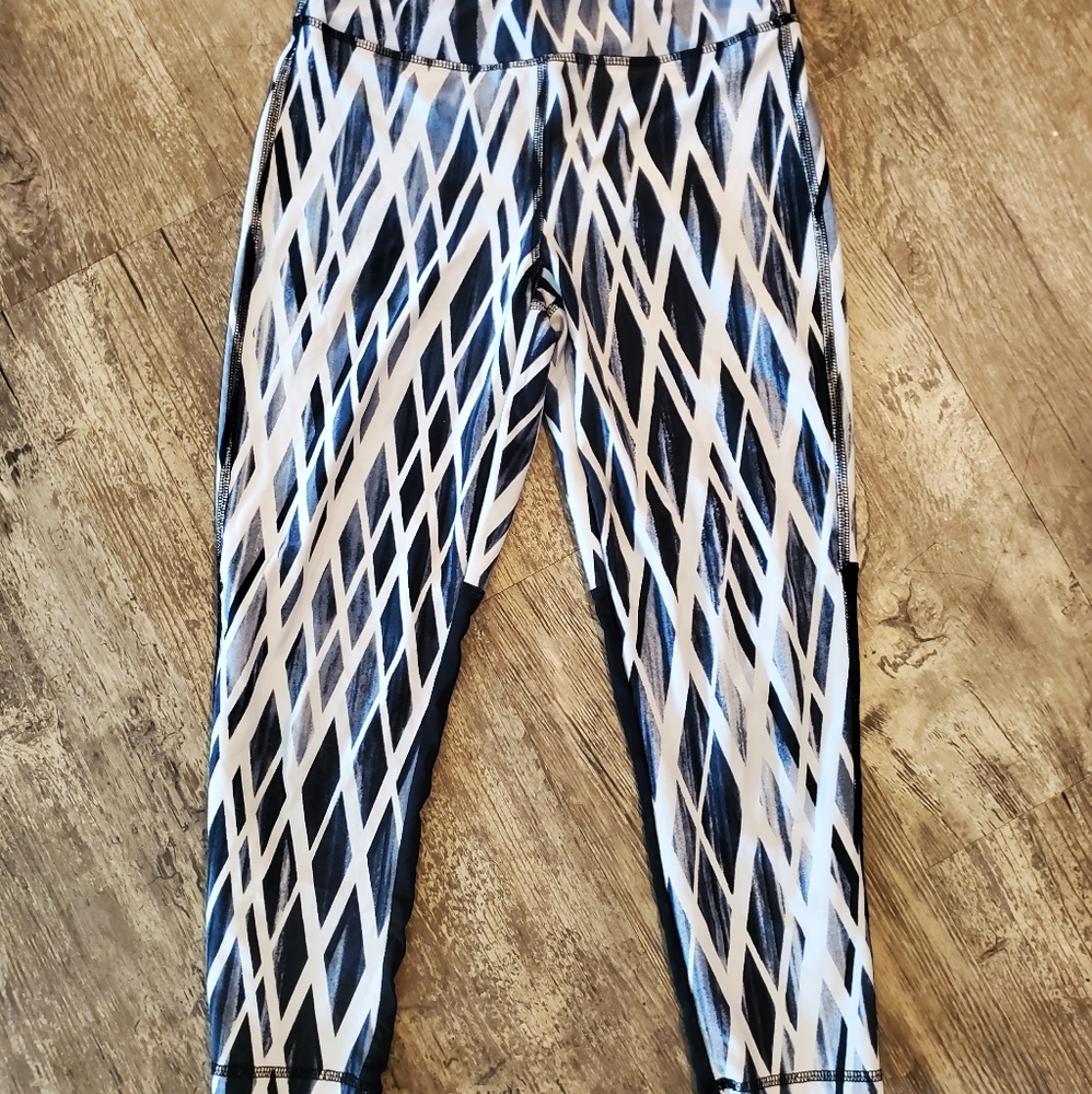 YOGA PANTS